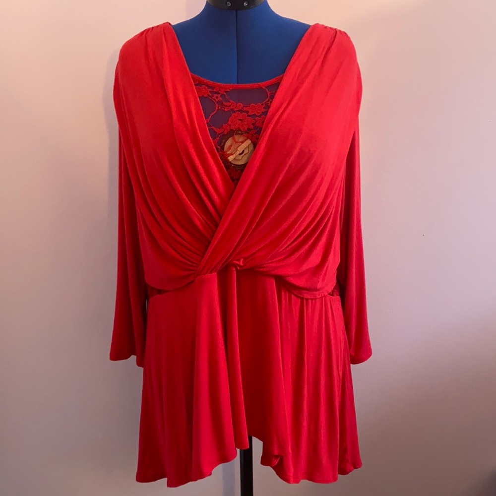 NWOT - Monroe & Main - Red Tunic w/peek-a-boo lace